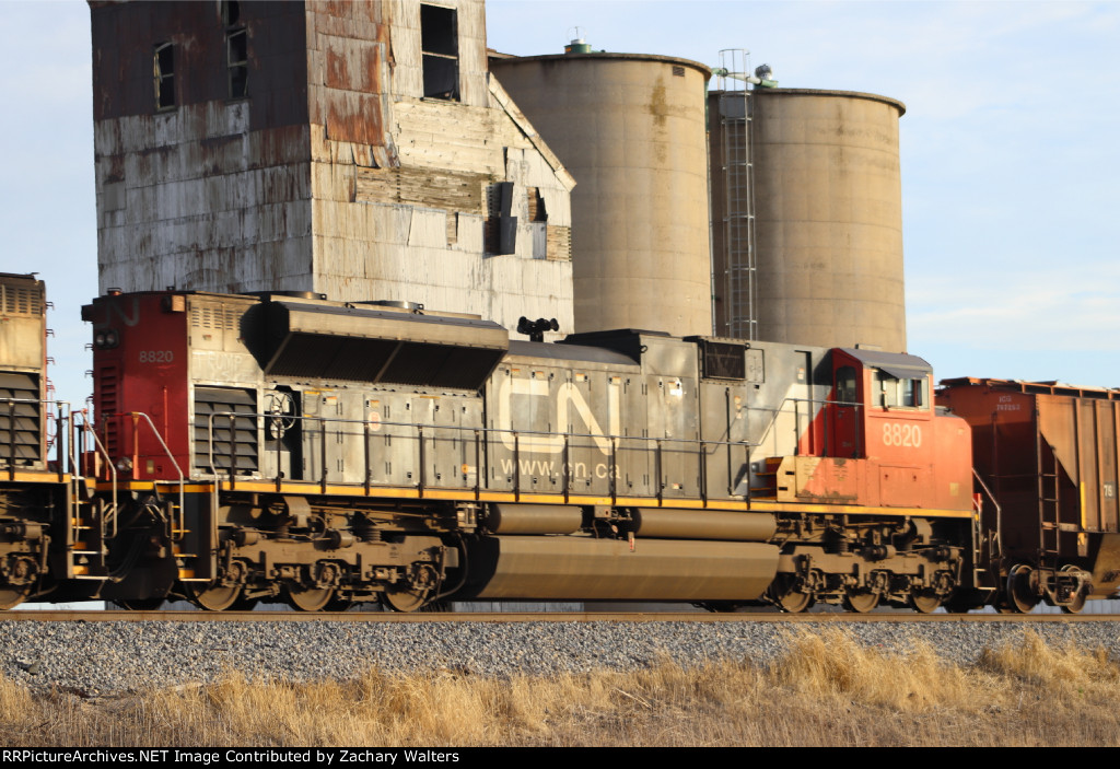 CN 8820